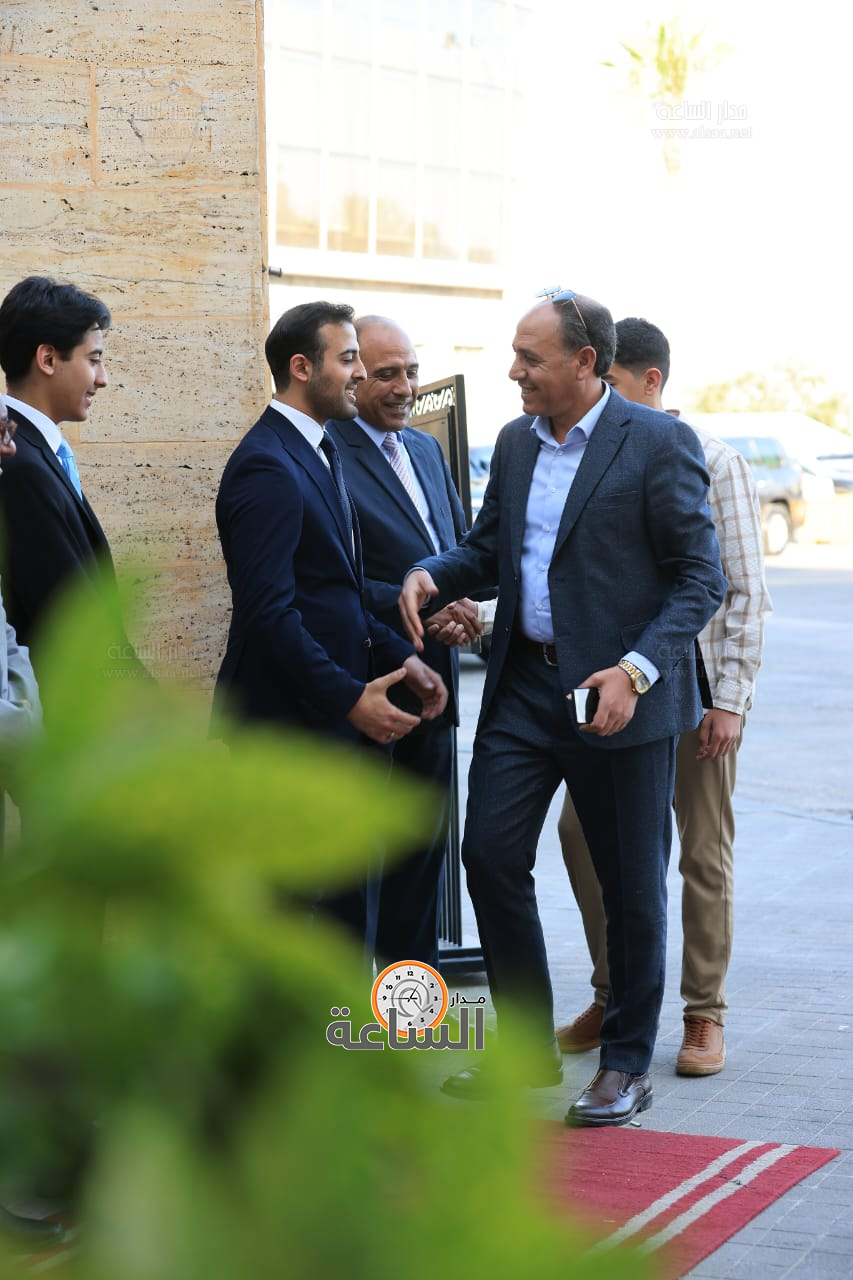 Madar Al-Saa Images 0.16074437979210587