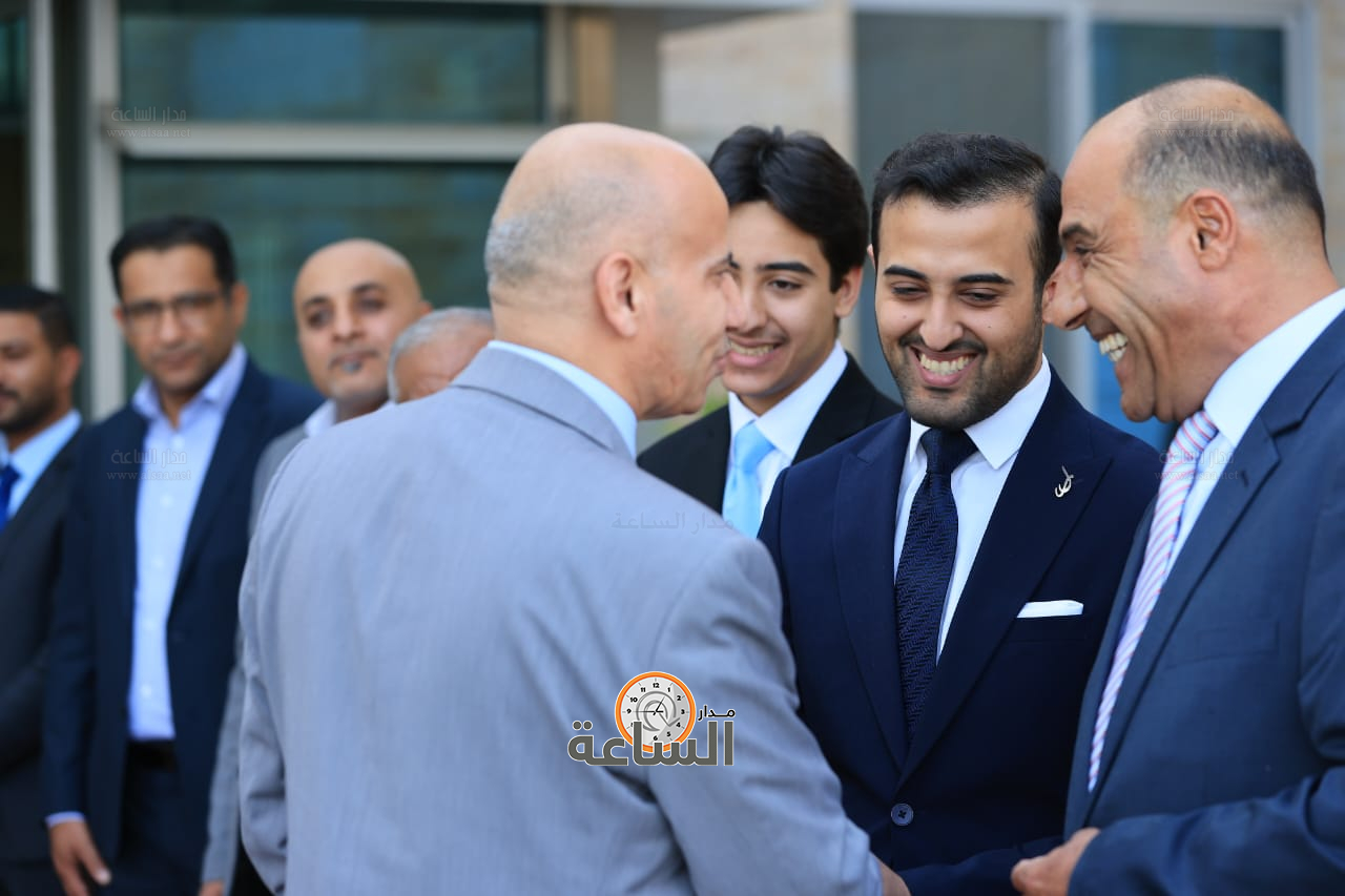 Madar Al-Saa Images 0.4153815217143697