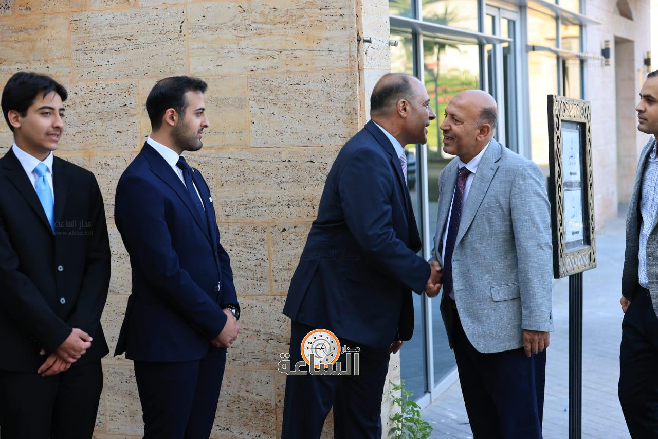 Madar Al-Saa Images 0.3809733780688067