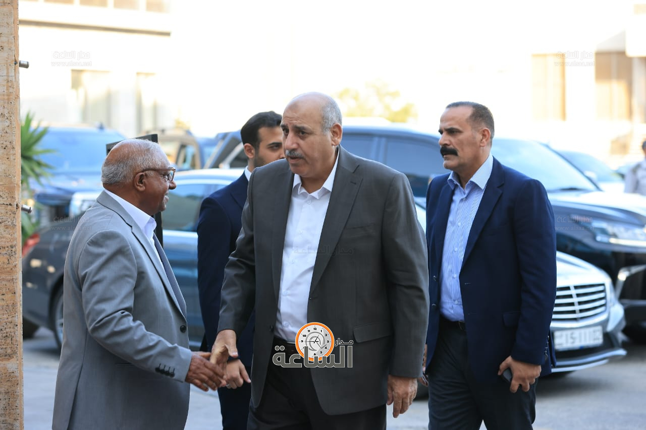 Madar Al-Saa Images 0.3478267712946973