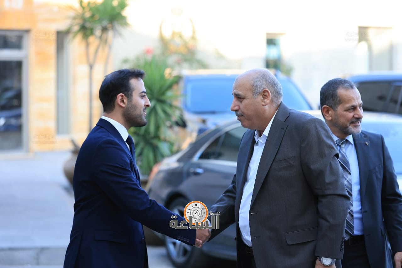 Madar Al-Saa Images 0.7108833572241398