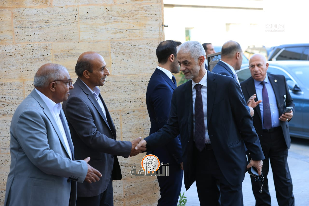 Madar Al-Saa Images 0.5031586302960447