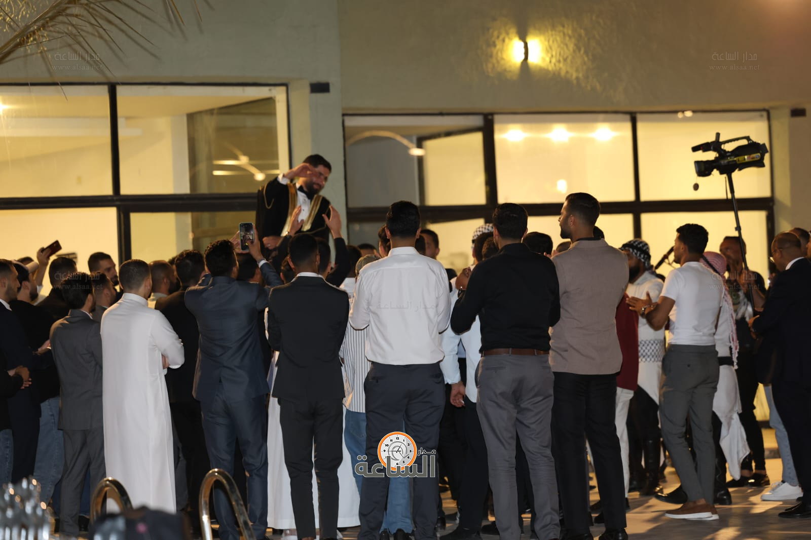 Madar Al-Saa Images 0.015787645166333686