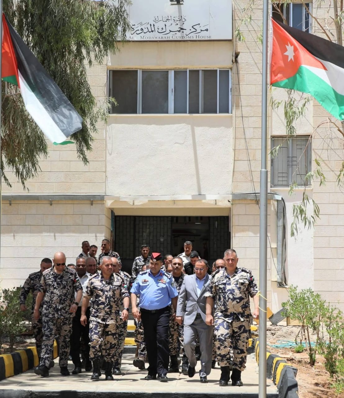 Madar Al-Saa Images 0.9535504587383616