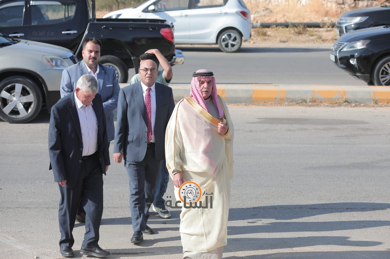 Madar Al-Saa Images 0.9539712363901629