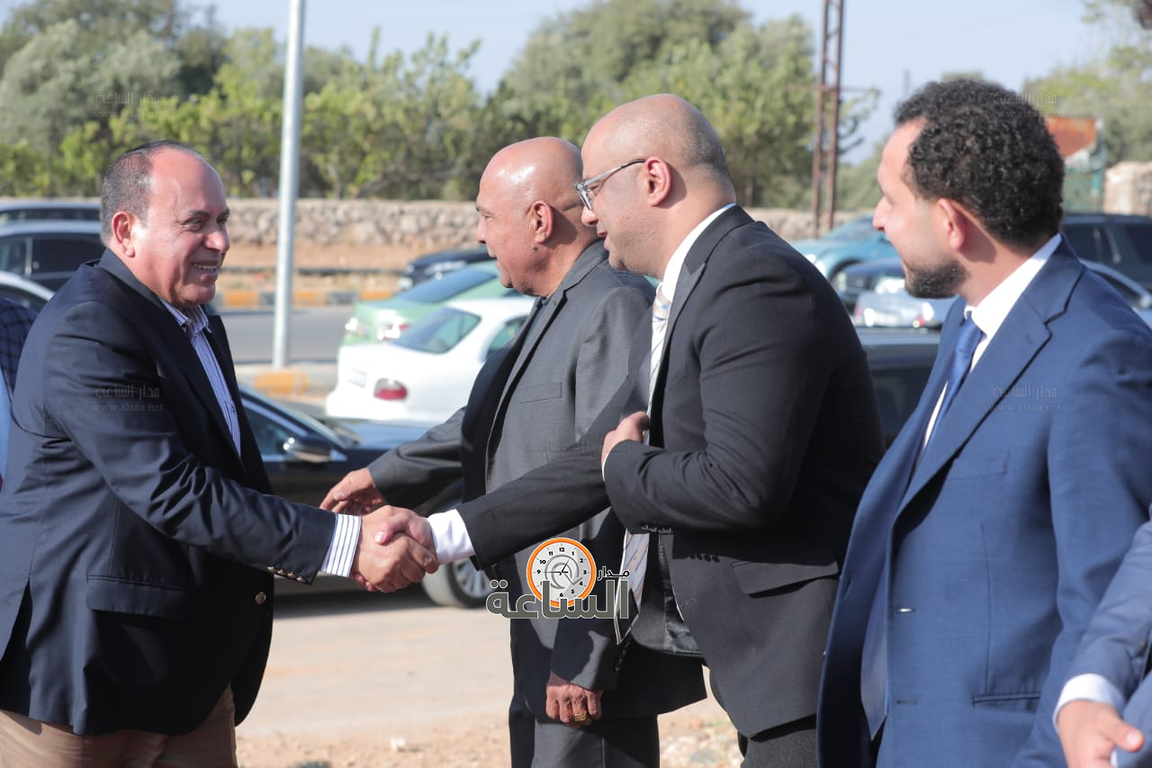 Madar Al-Saa Images 0.44062034913084824