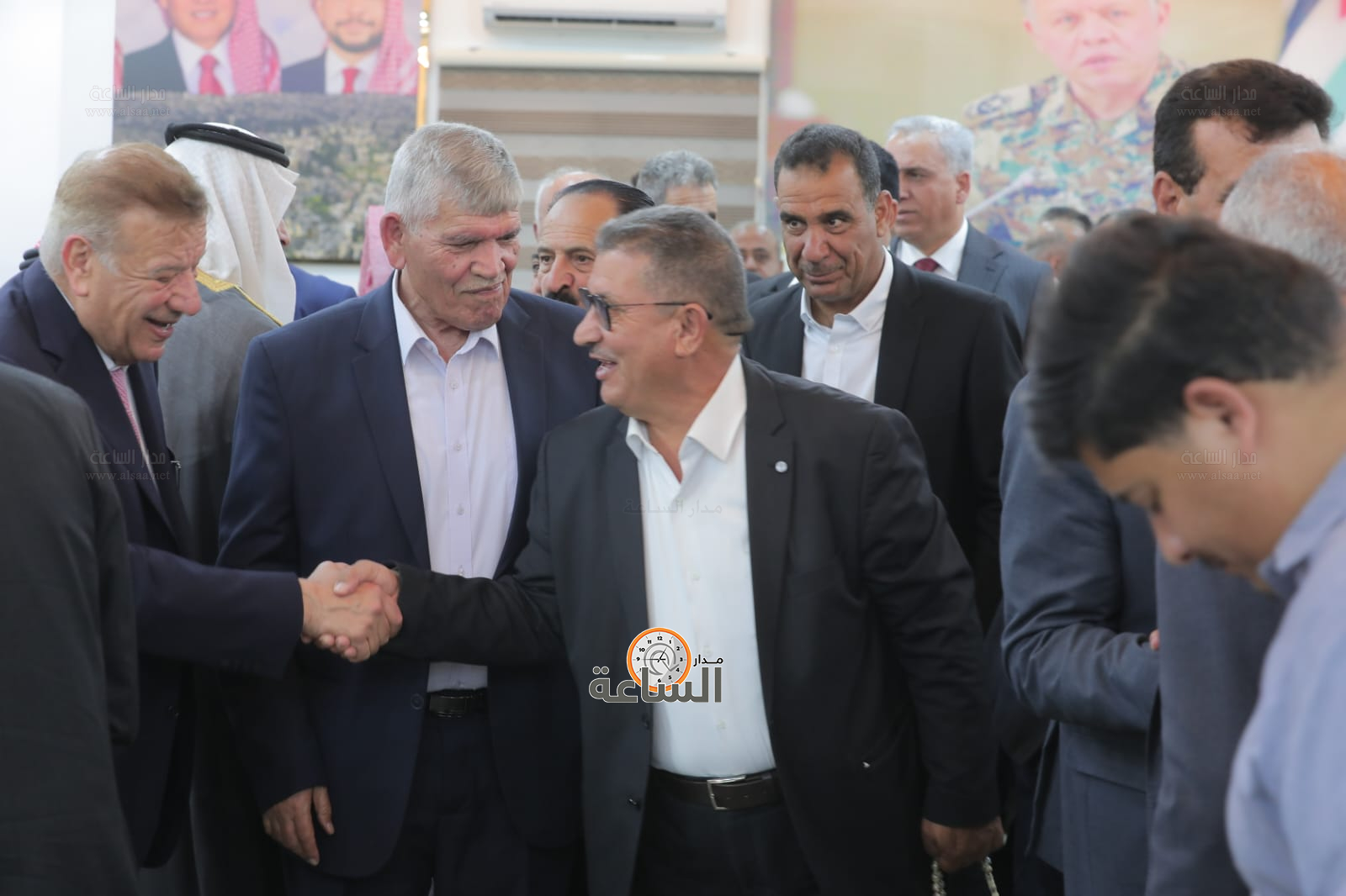 Madar Al-Saa Images 0.3508133706145742