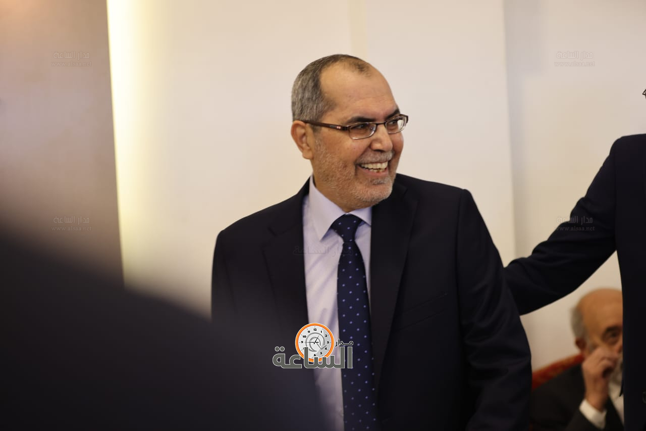 Madar Al-Saa Images 0.10044700939007067