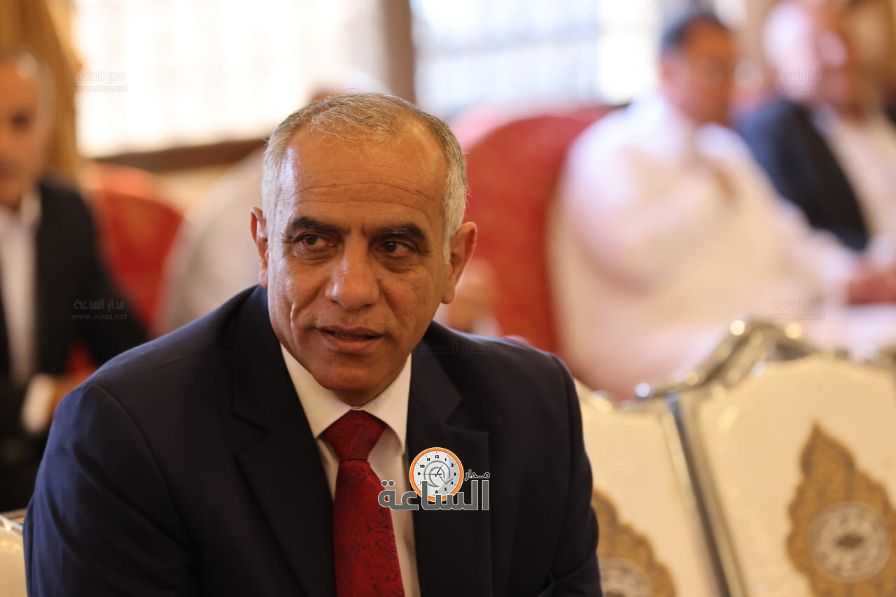 Madar Al-Saa Images 0.6540177594104064