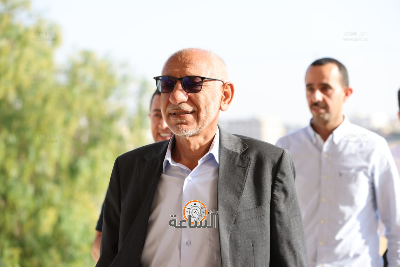 Madar Al-Saa Images 0.10904294197138198