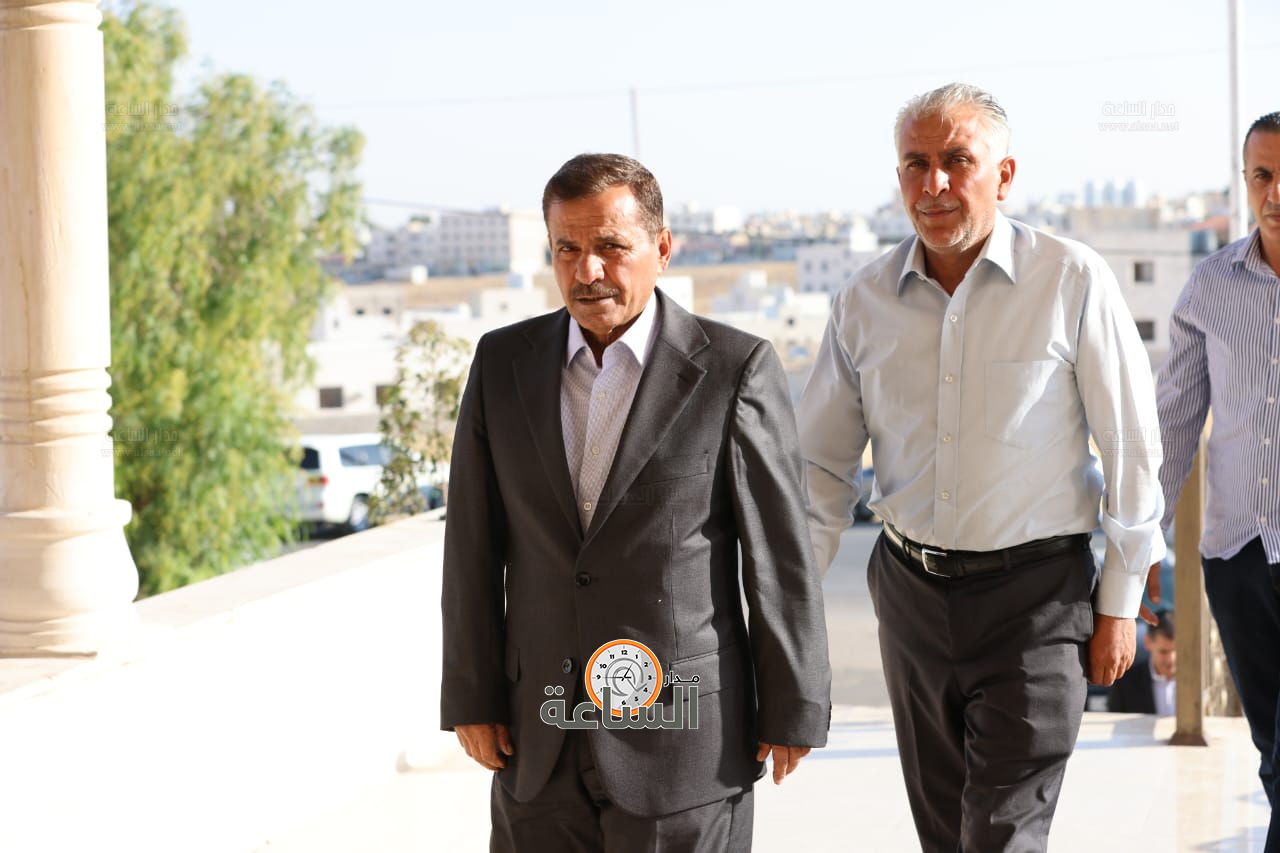 Madar Al-Saa Images 0.7732905542799786