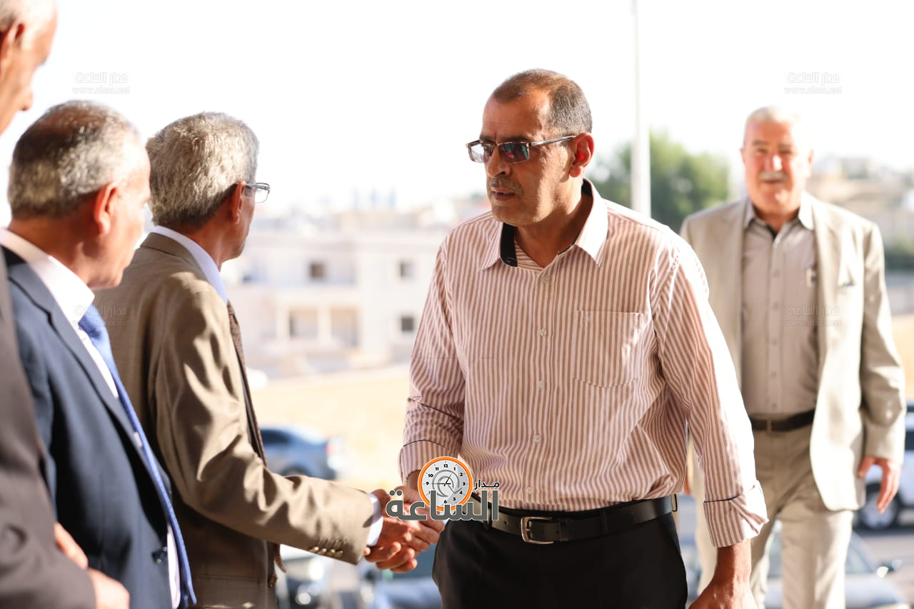 Madar Al-Saa Images 0.7188479612579879