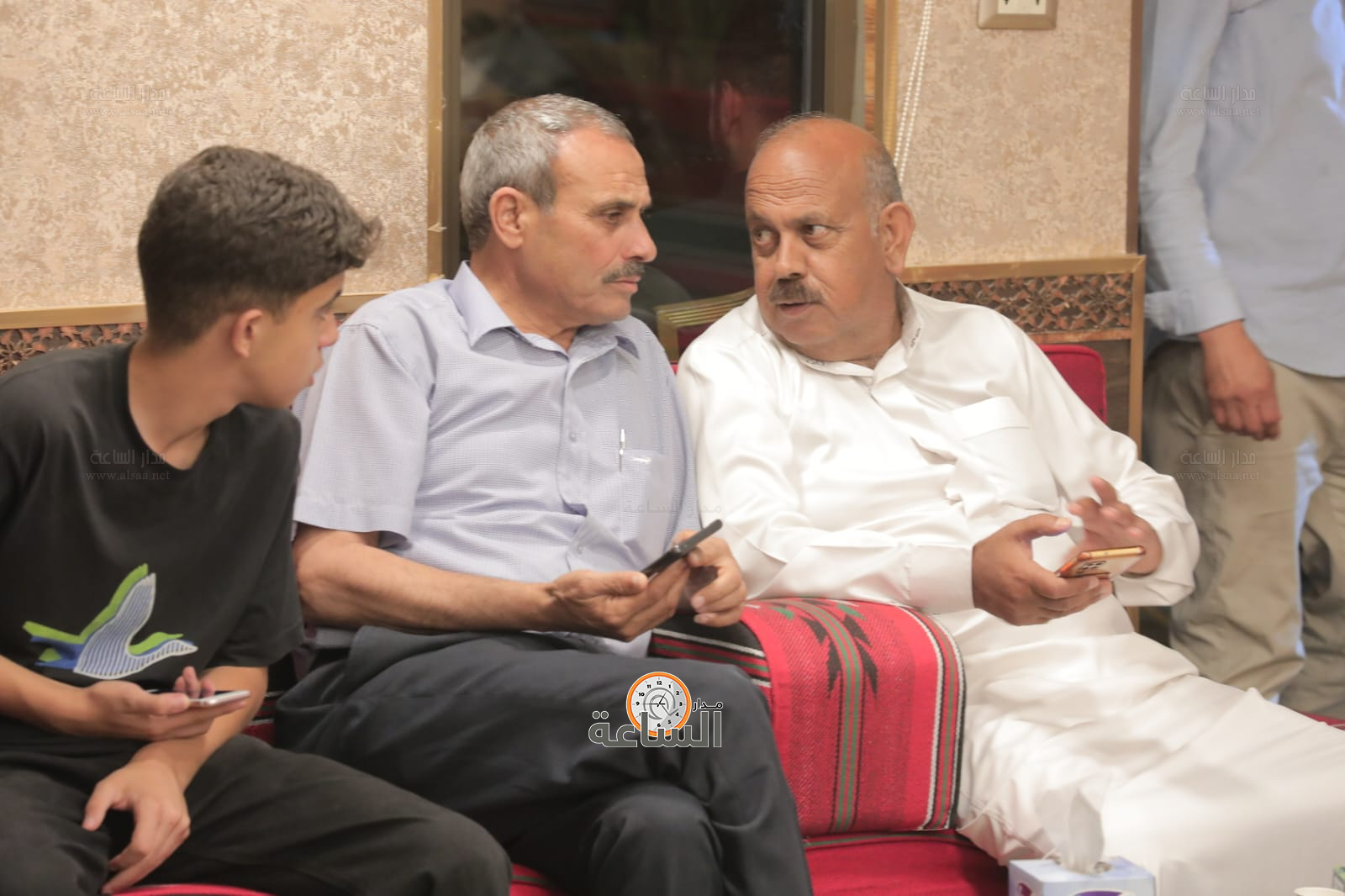 Madar Al-Saa Images 0.4910116447630931