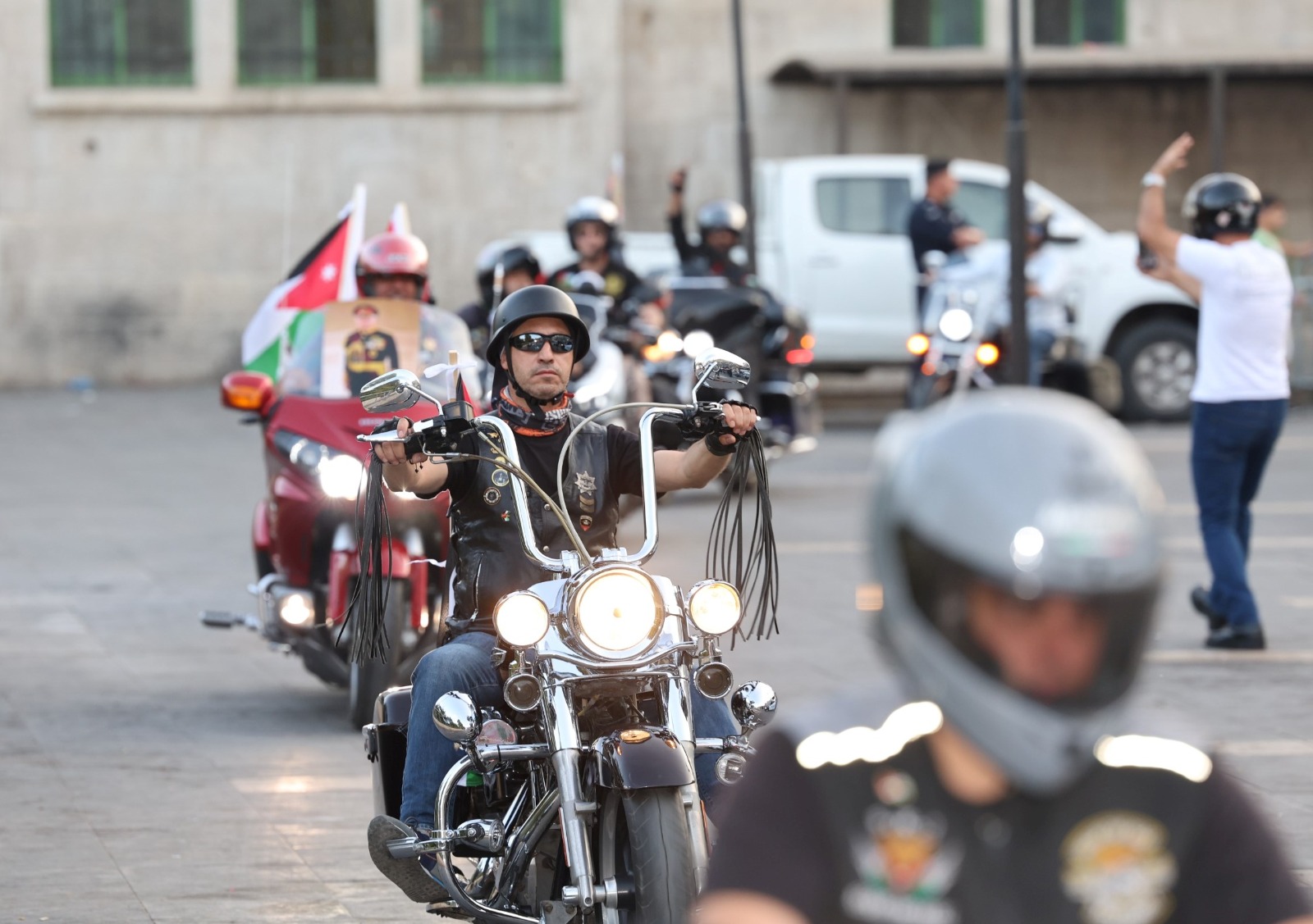 Madar Al-Saa Images 0.8737648426922314