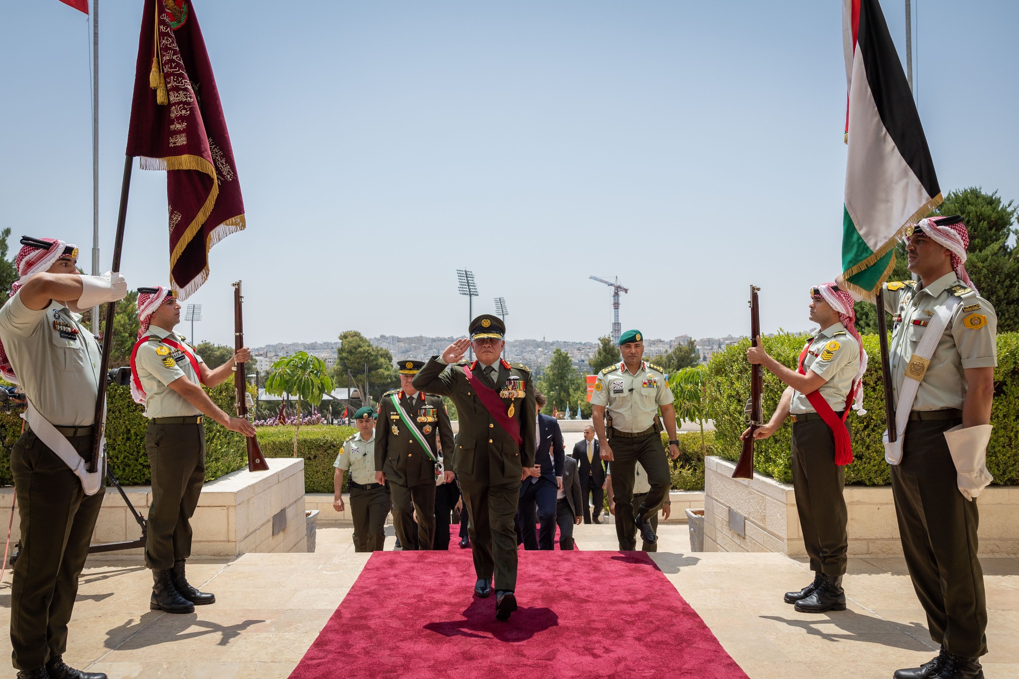 Madar Al-Saa Images 0.08815133235906614