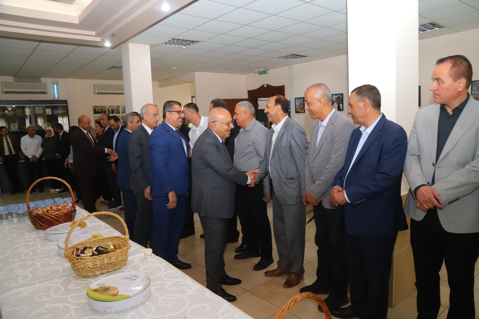 Madar Al-Saa Images 0.9035050284747841