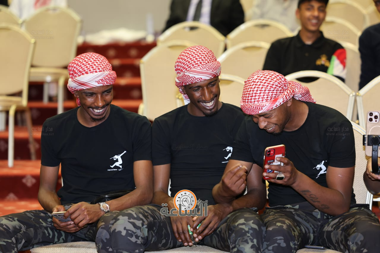 Madar Al-Saa Images 0.3199833854965807