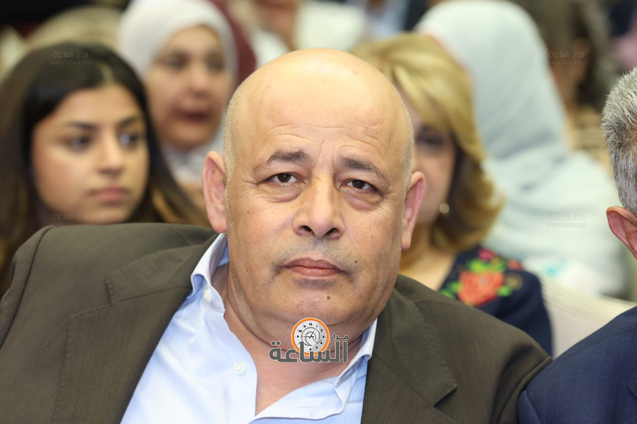 Madar Al-Saa Images 0.4336747815925919