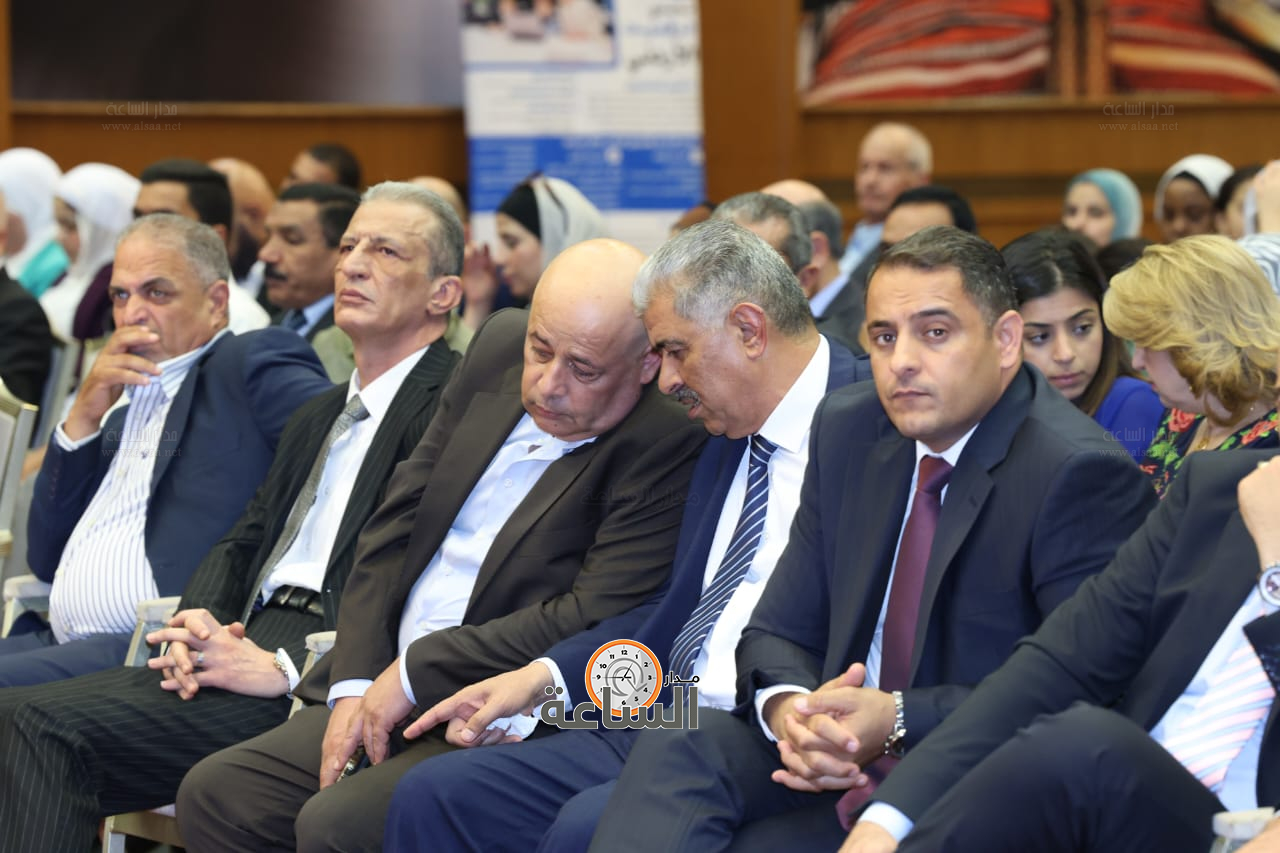 Madar Al-Saa Images 0.7050060208593372