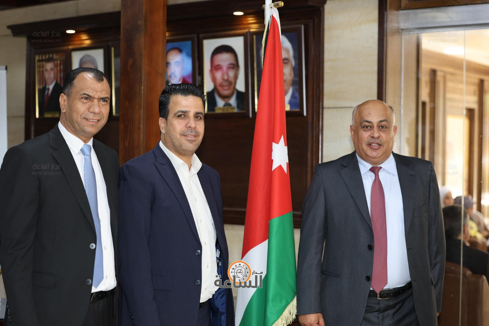 Madar Al-Saa Images 0.4646495055966615