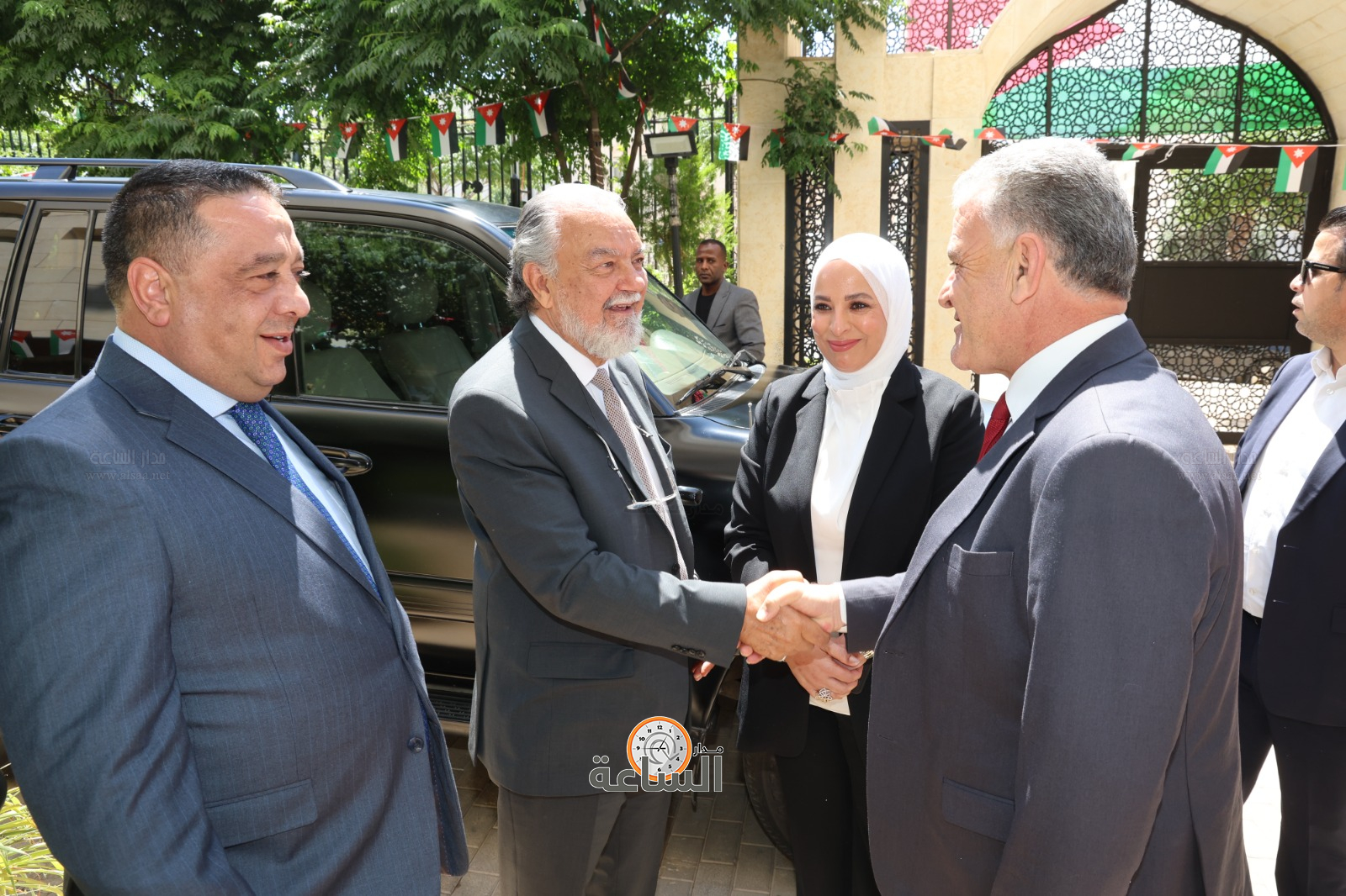 Madar Al-Saa Images 0.8749468104045903