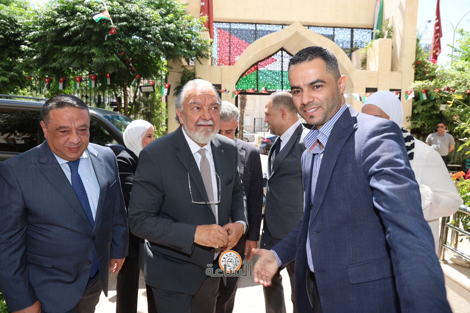 Madar Al-Saa Images 0.1531694375746706