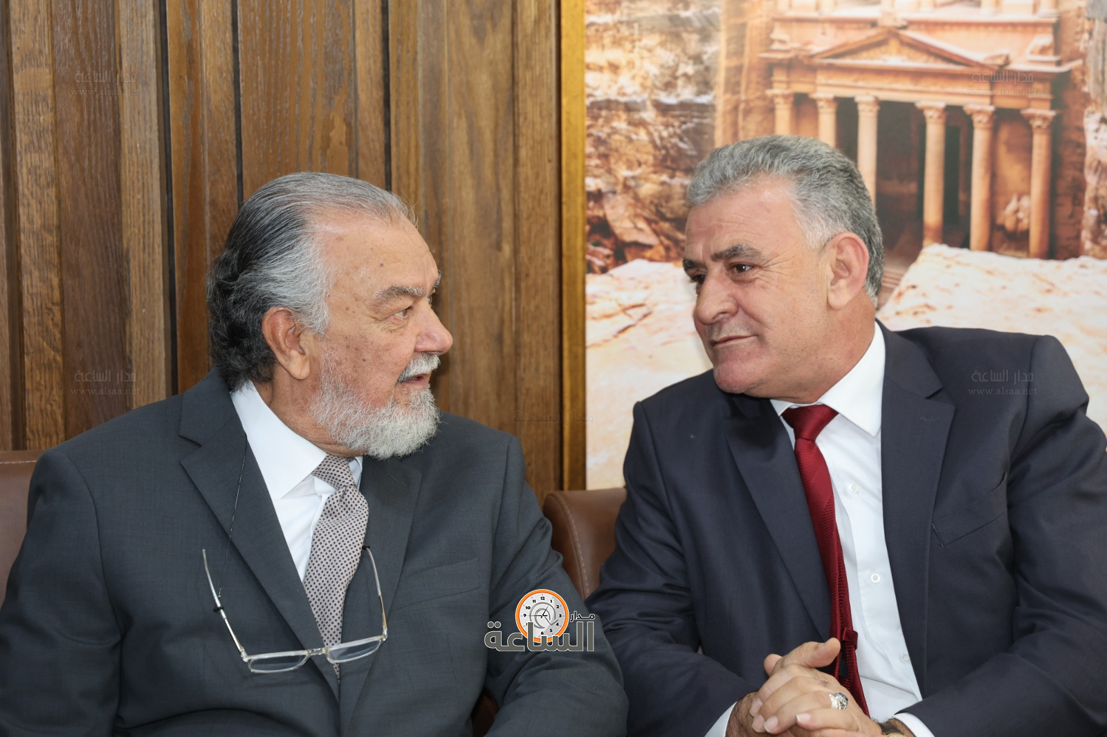 Madar Al-Saa Images 0.15706452282639483