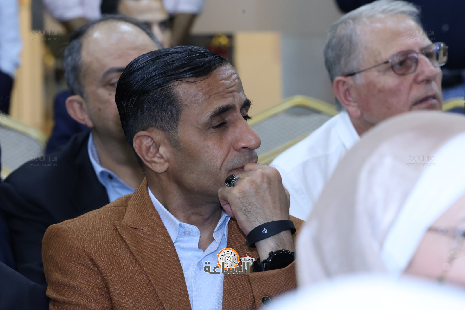 Madar Al-Saa Images 0.18373294134464646