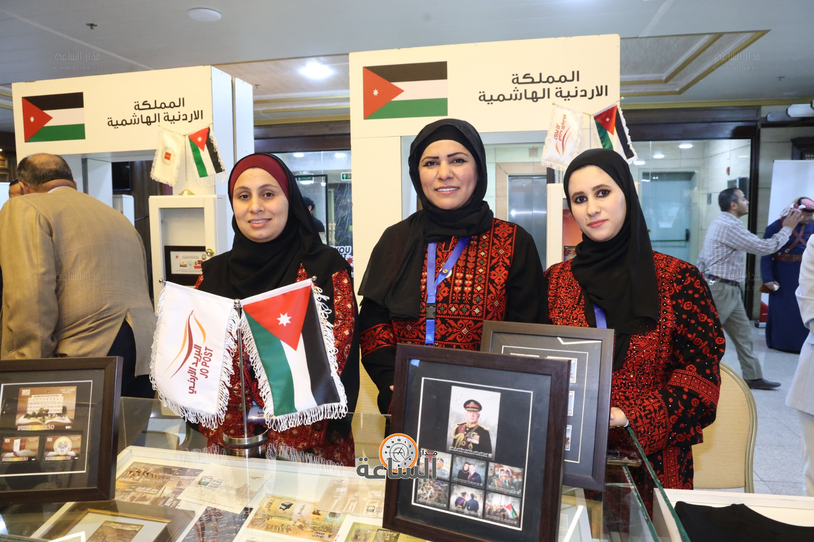 Madar Al-Saa Images 0.43747178984121704