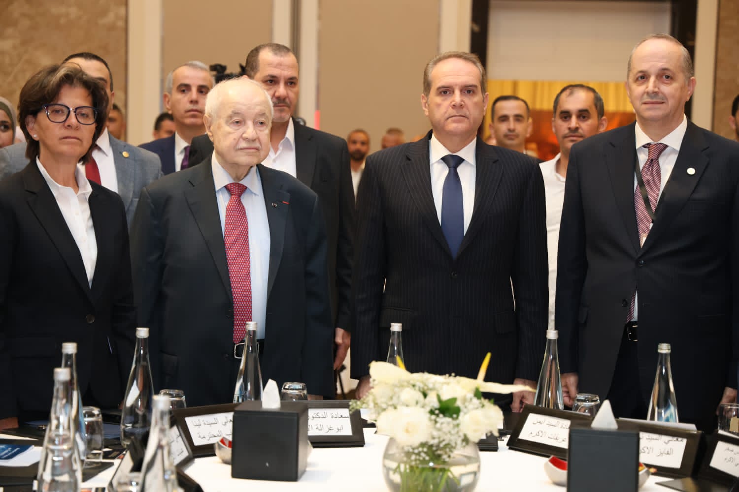 Madar Al-Saa Images 0.32043345321535843