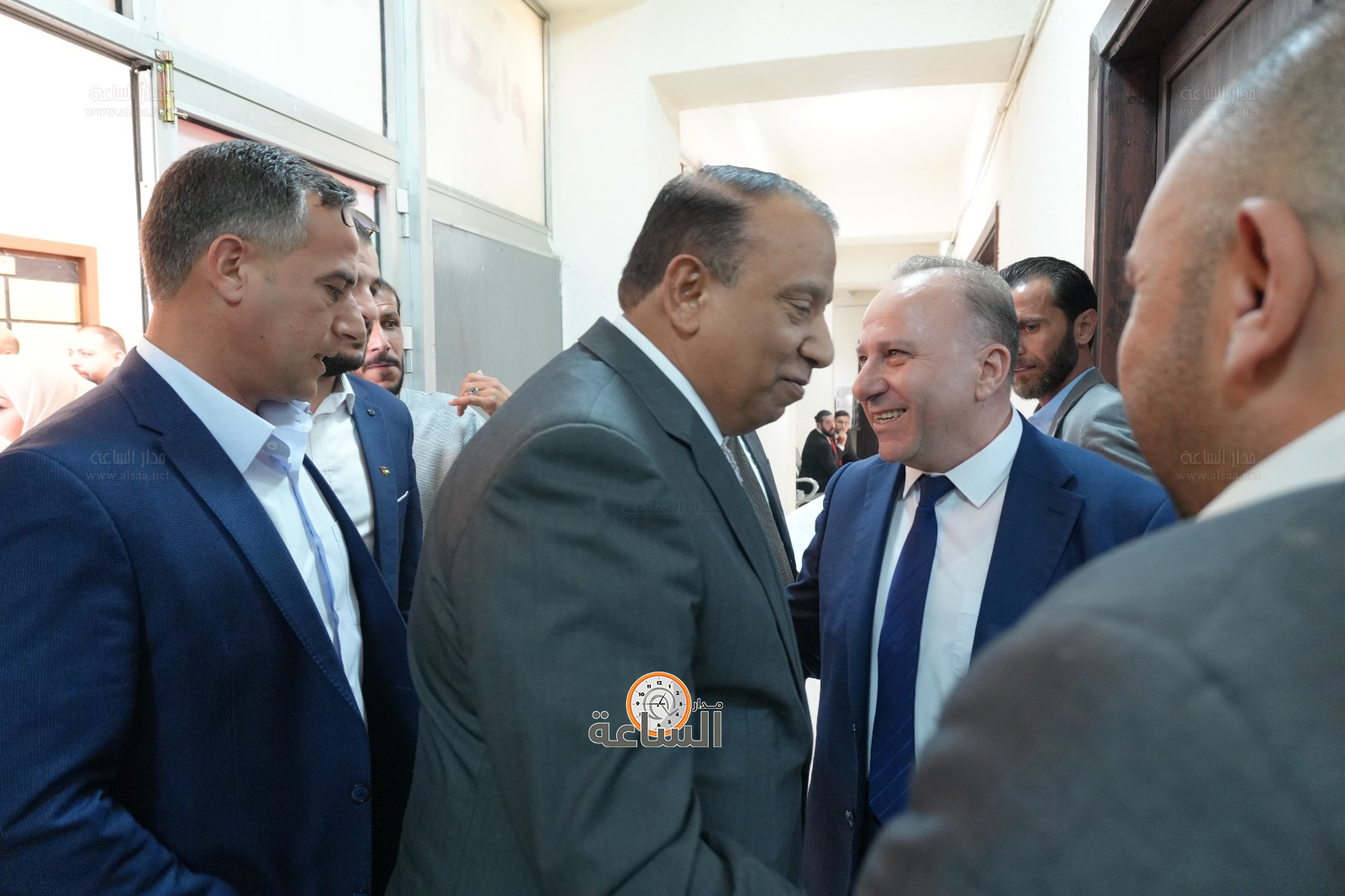 Madar Al-Saa Images 0.9883311585763407