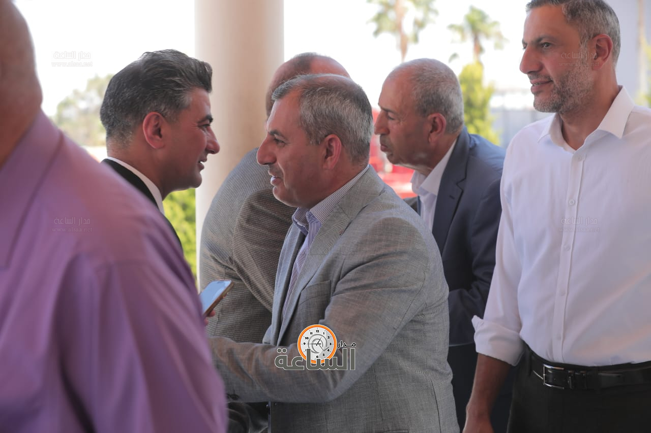 Madar Al-Saa Images 0.4581916865719575