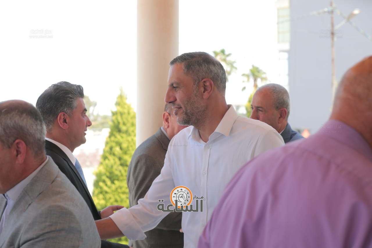 Madar Al-Saa Images 0.09662746785994725