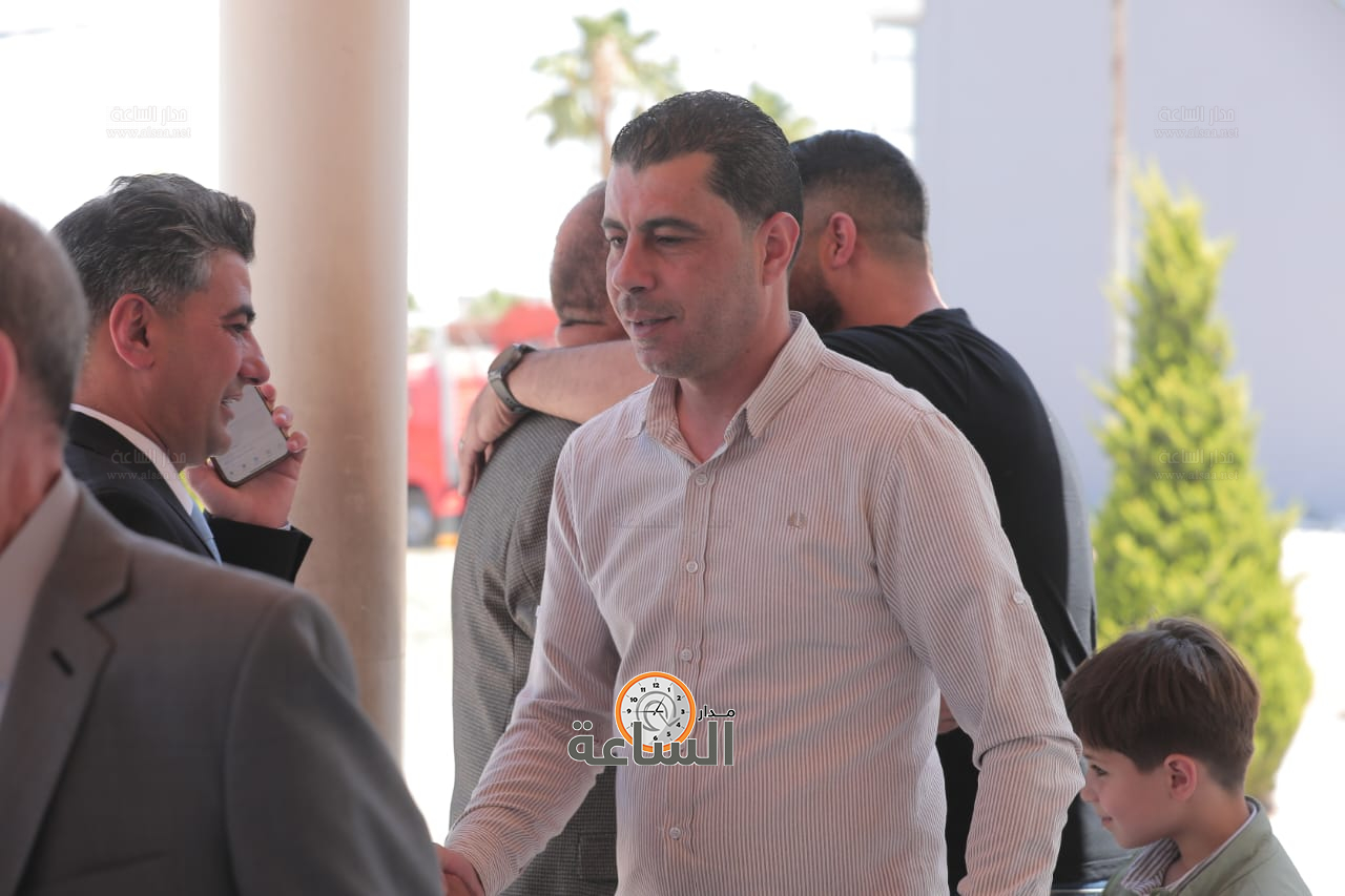 Madar Al-Saa Images 0.5711953314755758