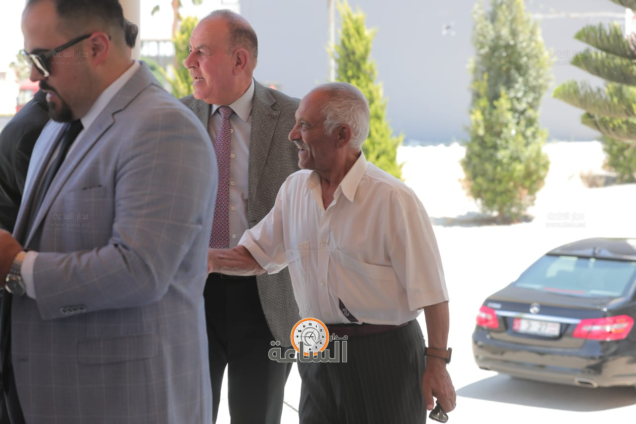 Madar Al-Saa Images 0.0494405433128523