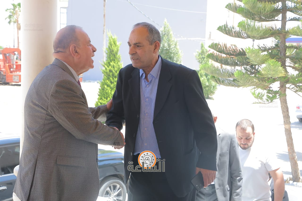 Madar Al-Saa Images 0.6024756396411002