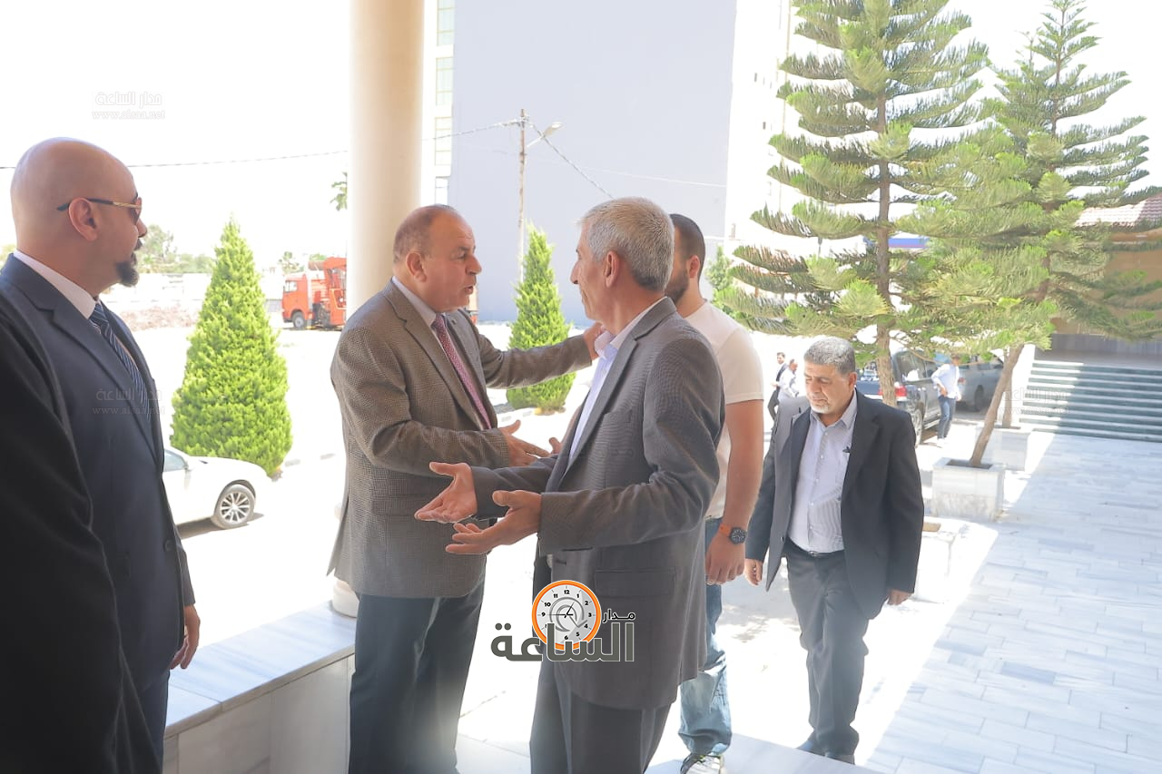 Madar Al-Saa Images 0.32582997725493046