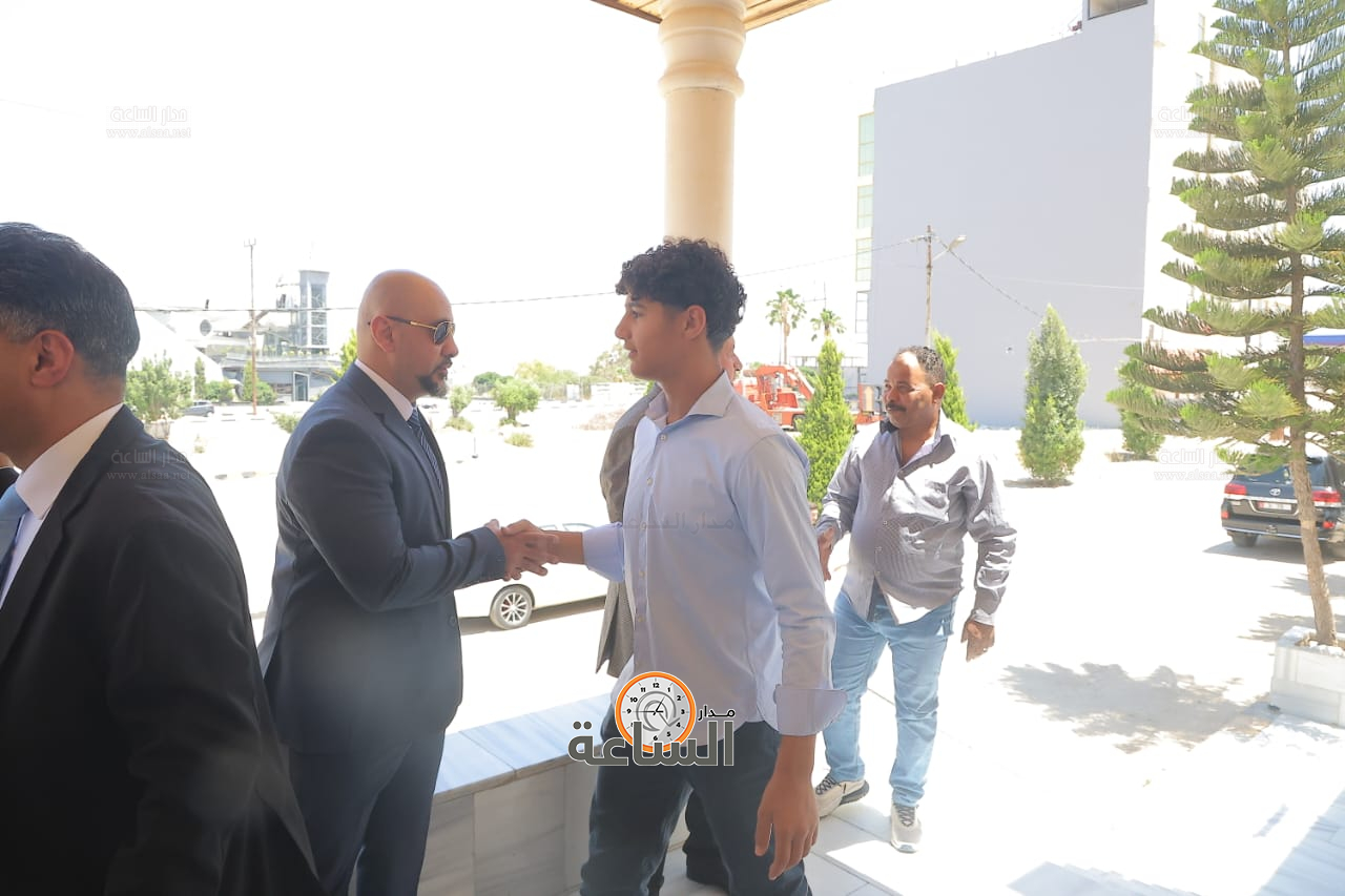 Madar Al-Saa Images 0.48543828072742023