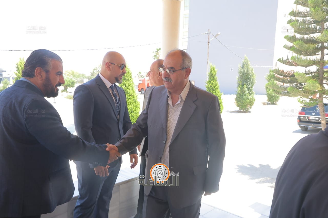 Madar Al-Saa Images 0.7467791180800902