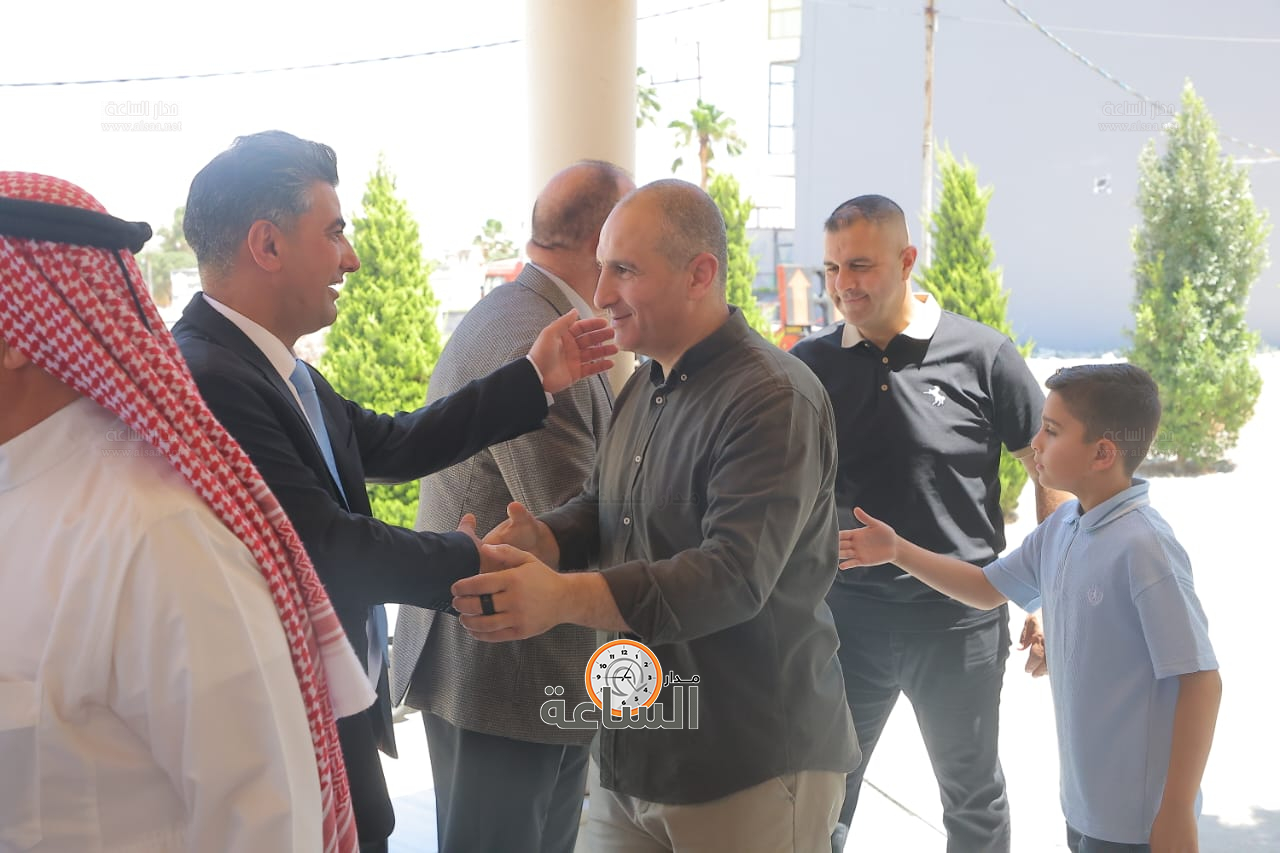 Madar Al-Saa Images 0.9189747136961364