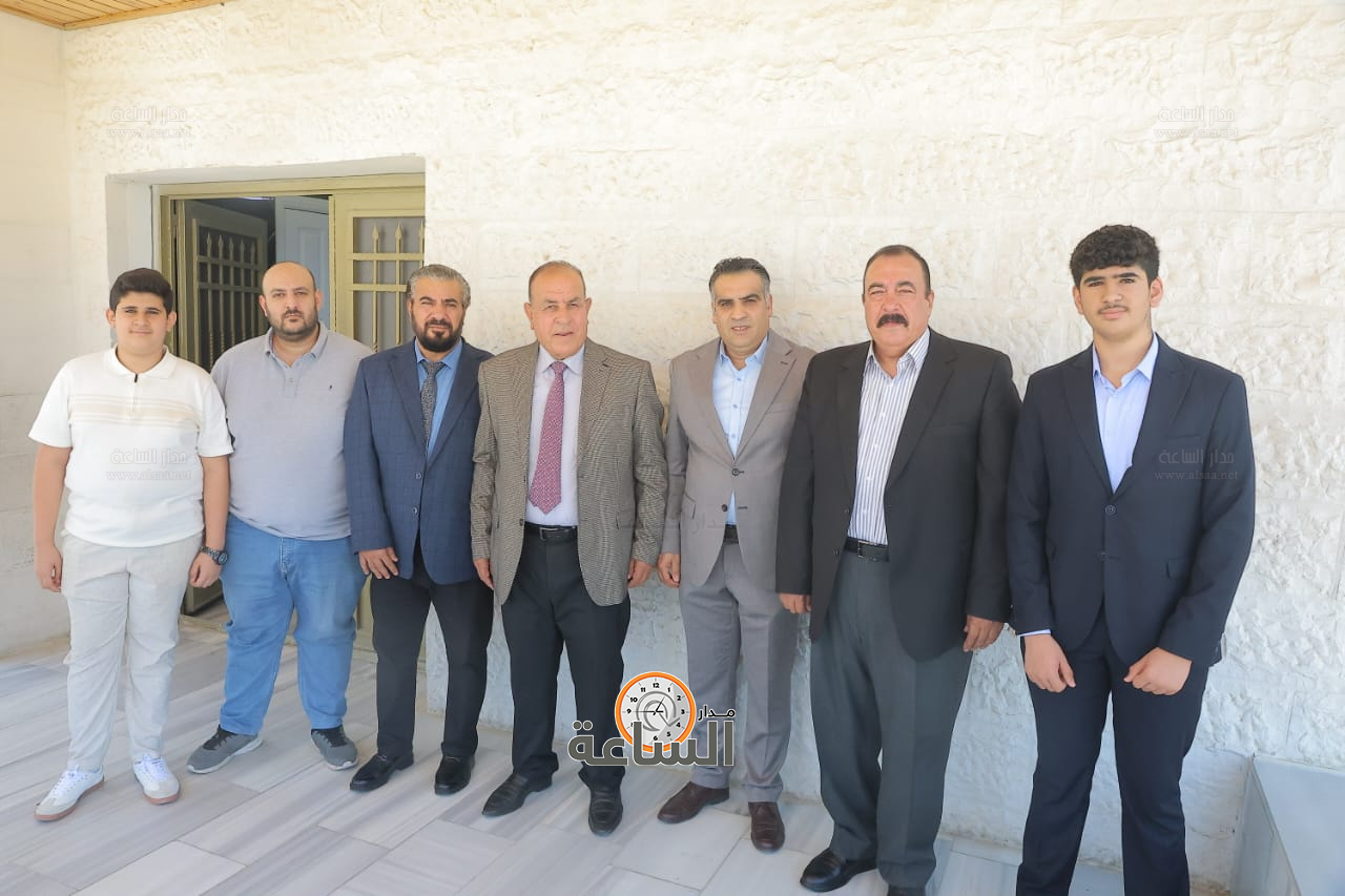 Madar Al-Saa Images 0.2403909574207579