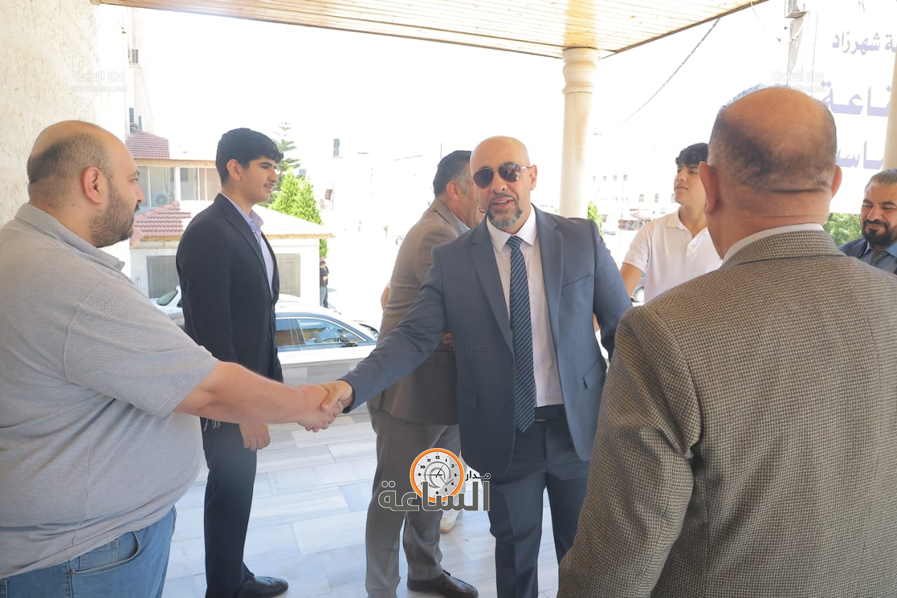 Madar Al-Saa Images 0.5068622393833221