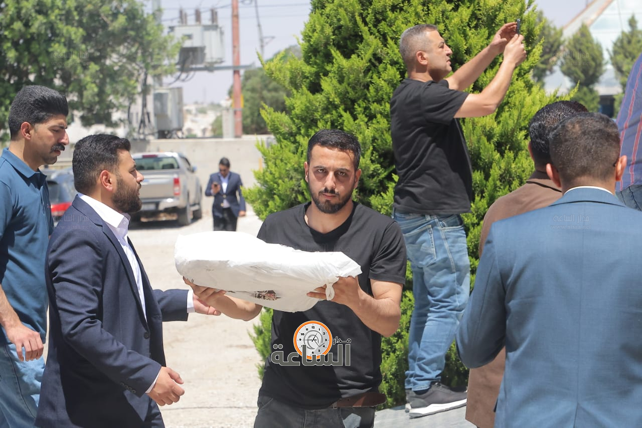 Madar Al-Saa Images 0.6506187109270832