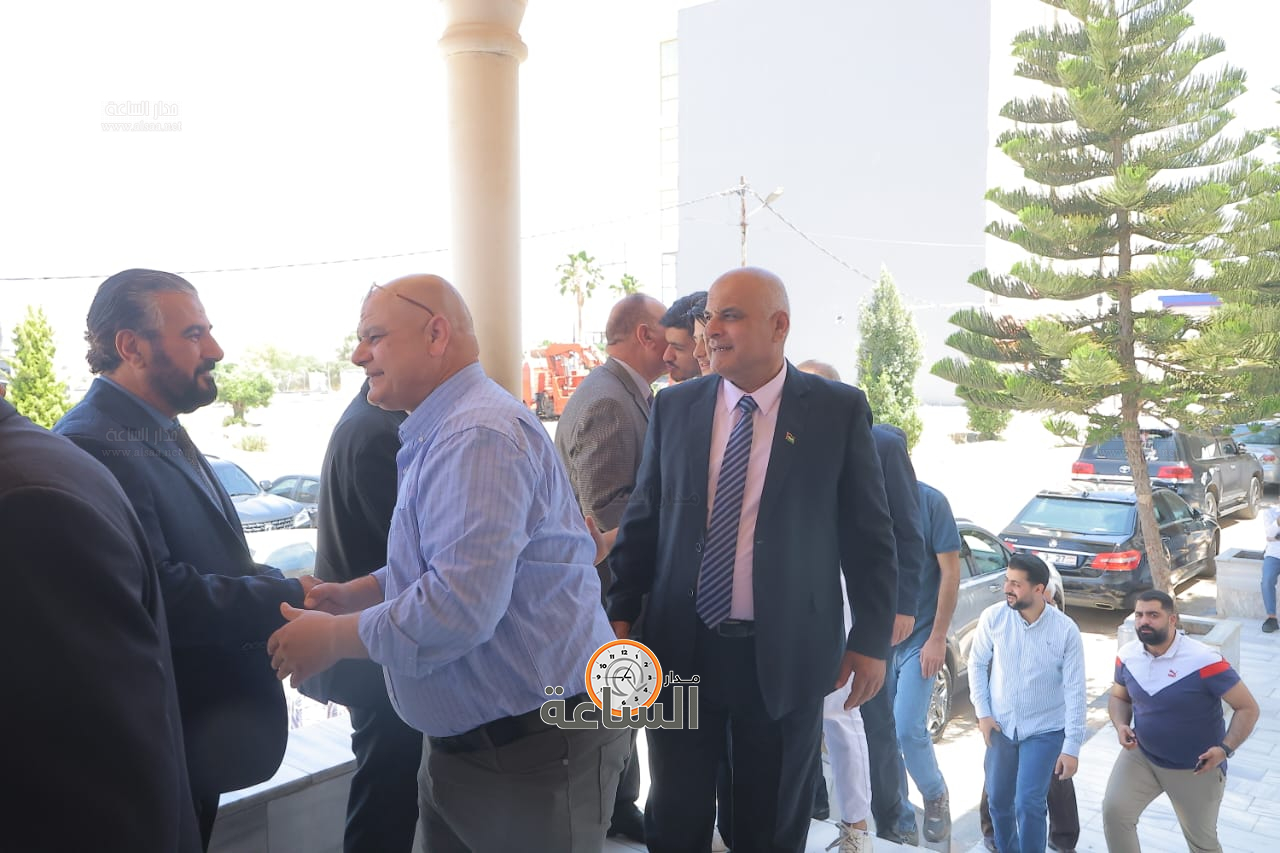 Madar Al-Saa Images 0.47043268070944577