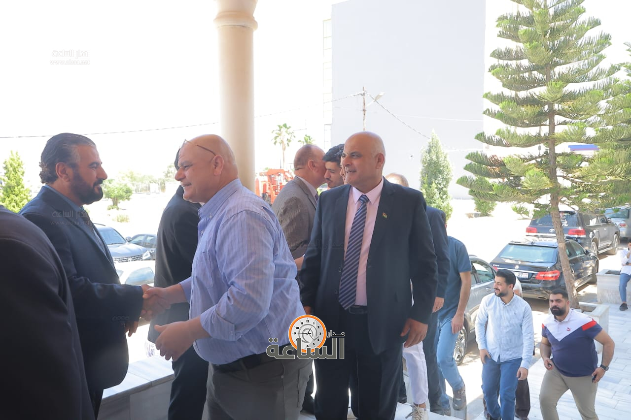 Madar Al-Saa Images 0.4869774937445268