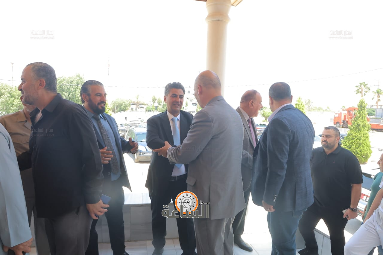 Madar Al-Saa Images 0.296045396293139