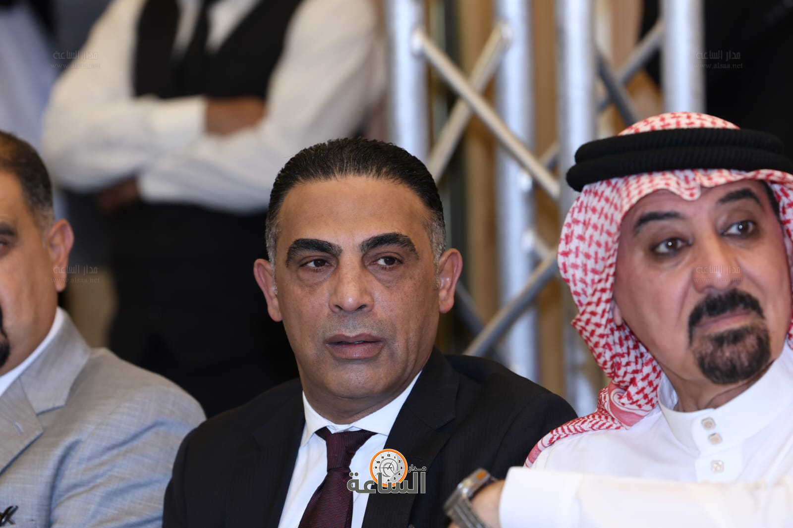 Madar Al-Saa Images 0.7055049164228904