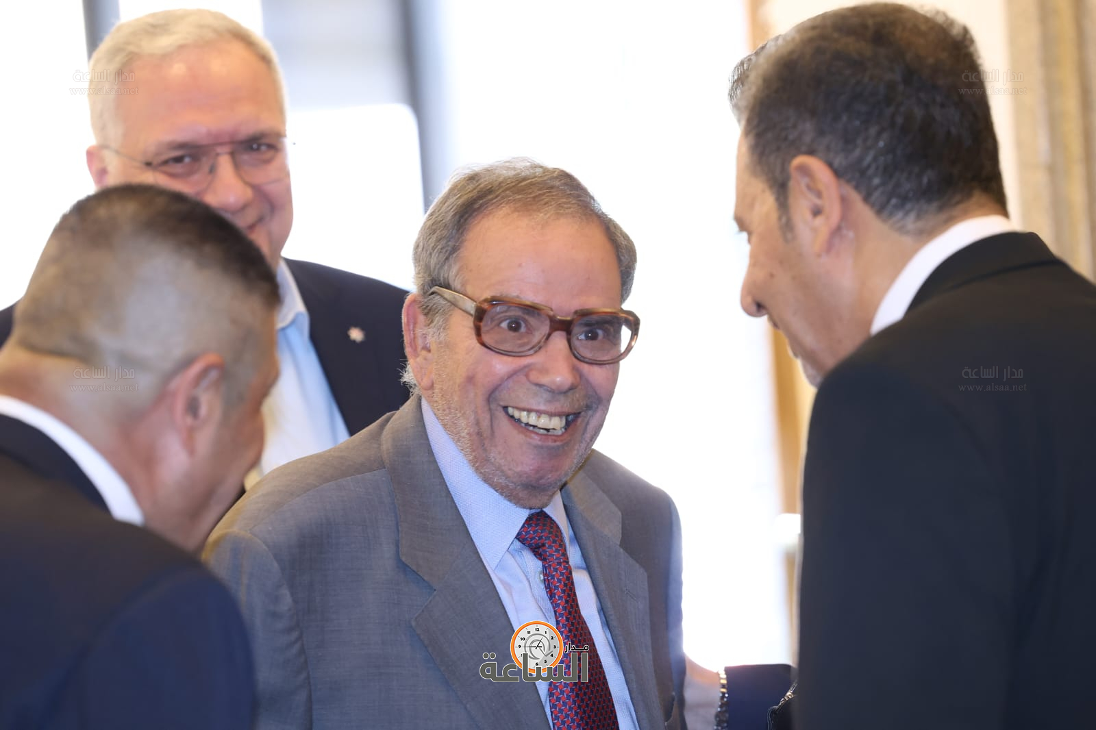 Madar Al-Saa Images 0.6292819033727232