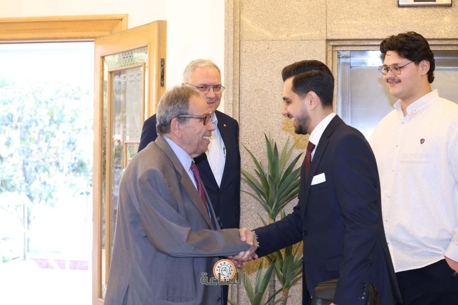 Madar Al-Saa Images 0.5351075395046149