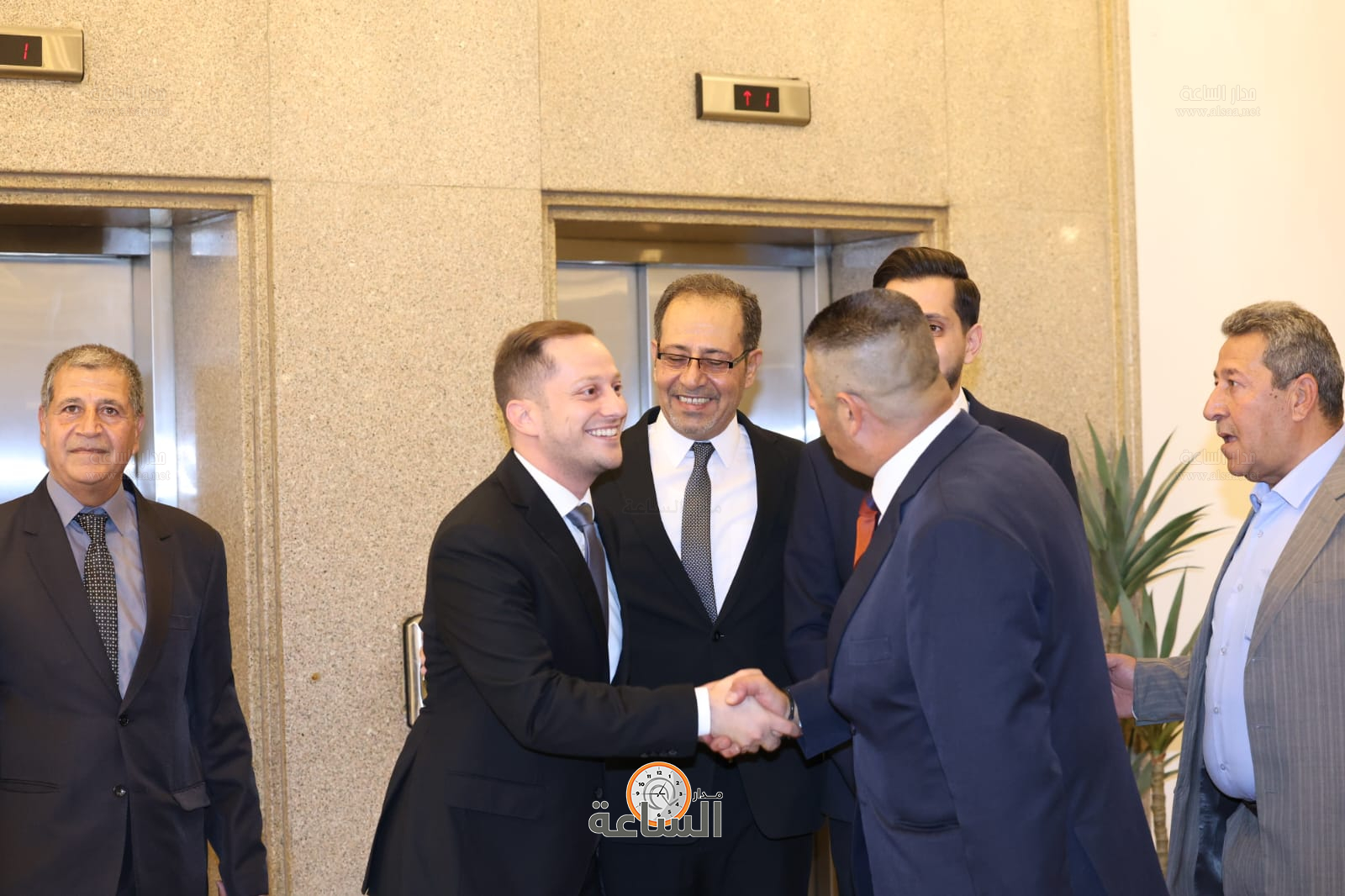 Madar Al-Saa Images 0.5230262129796832